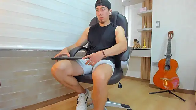 Tombarden online show from 11-25-25, 08:20