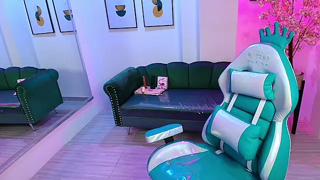 Milu ballmer online show from 02-08-25, 03:10