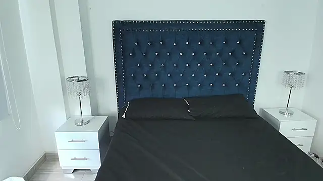 Milu ballmer online show from 09-11-25, 06:19