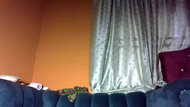 Snapshot of philippiano33 chatting on 11-13-25, 03:33 philippiano33 online show from 11-13-25, 03:33