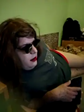 Adrianka online show from 10-28-25, 10:56