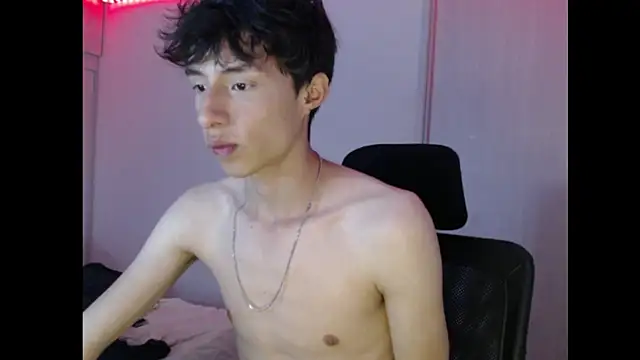 Snapshot of Juanmres chatting on 11-07-25, 10:54 Juanmres online show from 11-07-25, 10:54