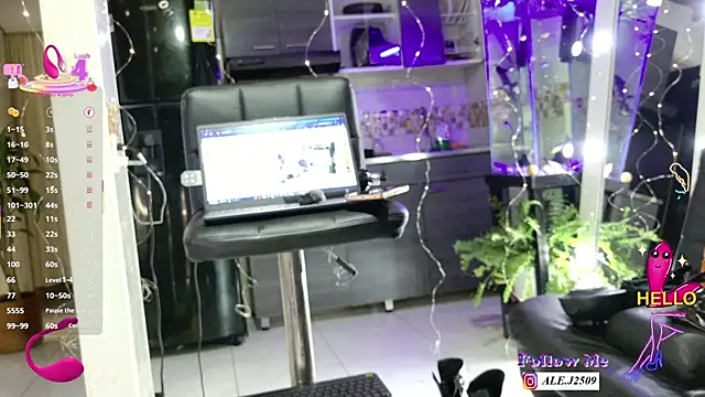 Ale 250900 online show from 12-17-25, 01:50