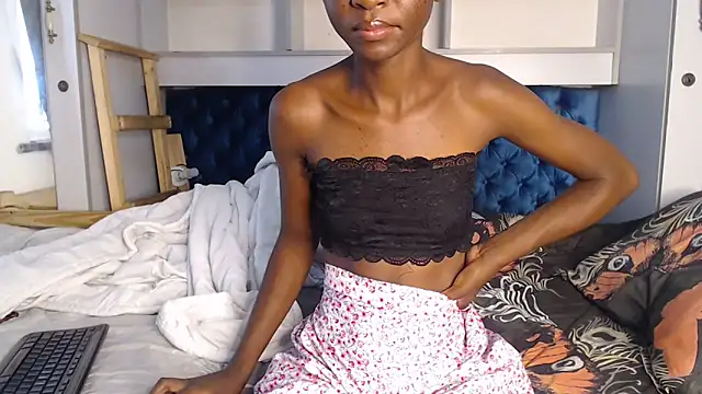 Snapshot of YoungDiva69 chatting on 02-03-25, 11:20 YoungDiva69 online show from 02-03-25, 11:20