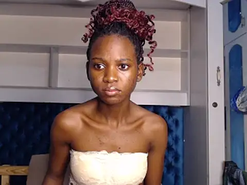 Snapshot of YoungDiva69 chatting on 03-20-25, 12:51 YoungDiva69 online show from 03-20-25, 12:51