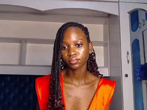 Snapshot of YoungDiva69 chatting on 03-21-25, 07:02 YoungDiva69 online show from 03-21-25, 07:02