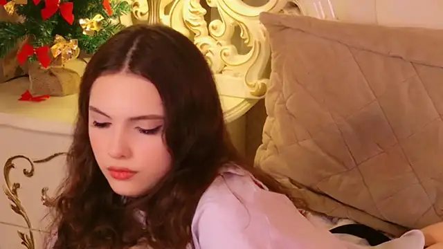 GIGI DAV online show from 12-21-25, 09:27