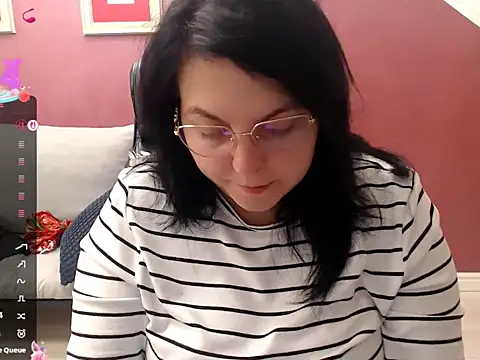 Wetandnaughtyxx online show from 02-06-26, 10:07