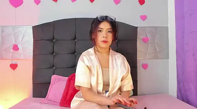 Alice evans lov online show from 02-15-25, 03:28