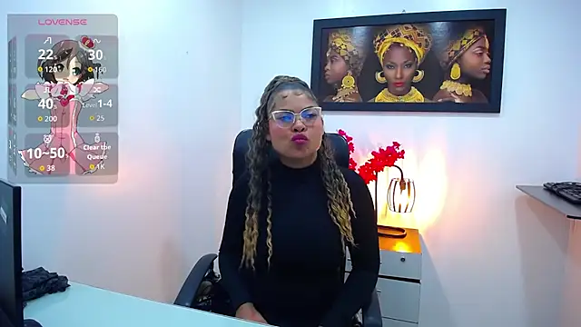 Snapshot of CamiilaReyes chatting on 10-23-25, 01:32 CamiilaReyes online show from 10-23-25, 01:32