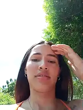 Snapshot of -Nicol chatting on 02-20-25, 04:36 -Nicol online show from 02-20-25, 04:36