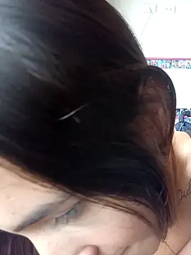 Snapshot of -Nicol chatting on 02-24-25, 01:42 -Nicol online show from 02-24-25, 01:42