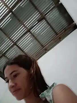 Snapshot of -Nicol chatting on 11-24-25, 10:04 -Nicol online show from 11-24-25, 10:04