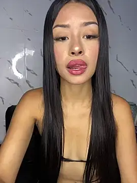 Snapshot of Miss_karol chatting on 02-25-25, 05:36 Miss karol online show from 02-25-25, 05:36