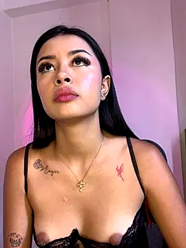 Snapshot of Miss_karol chatting on 10-08-25, 06:16 Miss karol online show from 10-08-25, 06:16