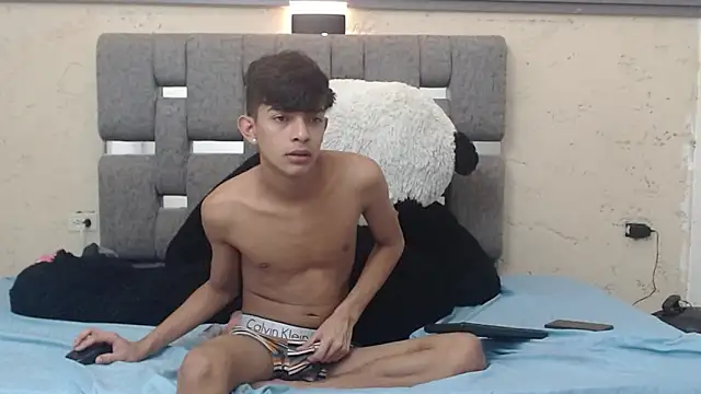 Snapshot of KING_STYLE2 chatting on 02-02-25, 02:17 KING STYLE2 online show from 02-02-25, 02:17