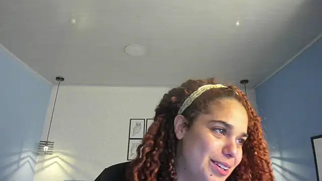 Snapshot of ninna_curly chatting on 04-22-26, 03:31 ninna curly online show from 04-22-26, 03:31