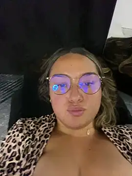 Snapshot of Iam_Cassi chatting on 02-18-25, 12:15 Iam Cassi online show from 02-18-25, 12:15