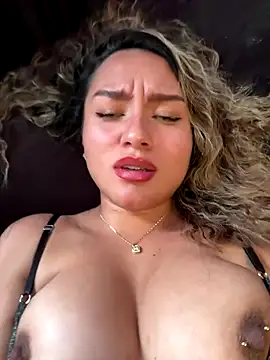 Snapshot of Iam_Cassi chatting on 10-24-25, 07:43 Iam Cassi online show from 10-24-25, 07:43