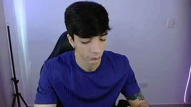 H3ll B0I online show from 02-17-26, 03:40