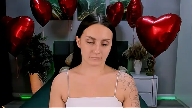 EmiliaBeynard online show from 02-17-25, 01:42