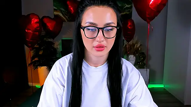 EmiliaBeynard online show from 03-10-25, 01:54