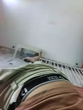 Snapshot of xmanrawan2 chatting on 09-20-25, 04:35 xmanrawan2 online show from 09-20-25, 04:35