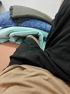 Snapshot of xmanrawan2 chatting on 11-04-25, 01:32 xmanrawan2 online show from 11-04-25, 01:32