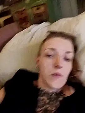 Snapshot of Astrid-Gilbert chatting on 02-19-25, 08:31 Astrid-Gilbert online show from 02-19-25, 08:31