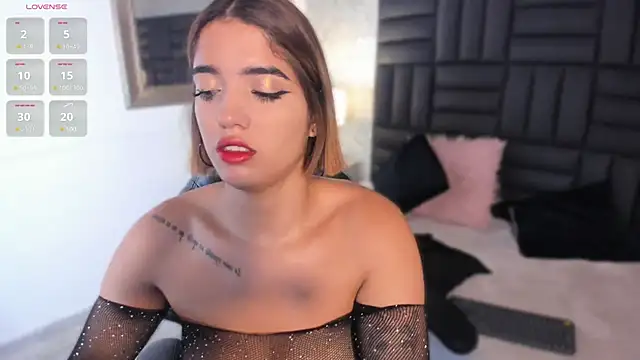 Hanna Vasquez online show from 02-14-25, 08:26