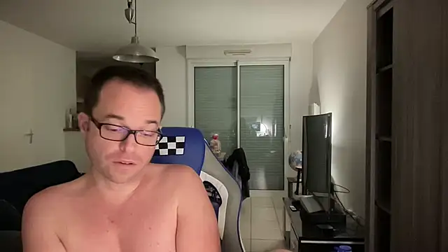 Funnyjul31 online show from 02-02-25, 09:34