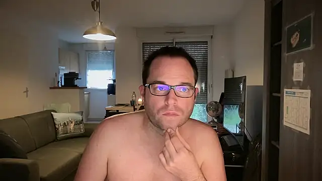 Snapshot of Funnyjul31 chatting on 02-02-26, 04:27 Funnyjul31 online show from 02-02-26, 04:27