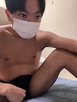 Snapshot of RUKI042 chatting on 11-23-25, 11:43 RUKI042 online show from 11-23-25, 11:43