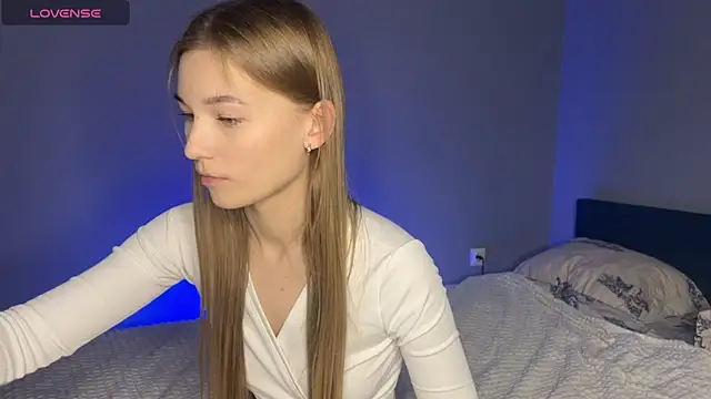 Snapshot of maria_plaudice chatting on 03-06-25, 03:13 maria plaudice online show from 03-06-25, 03:13