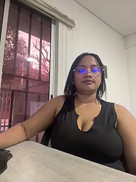 my cam online show from 02-26-25, 07:05