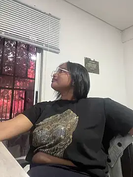 my cam online show from 03-21-25, 10:06