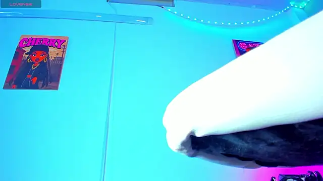 Cherry splash online show from 02-18-26, 01:56