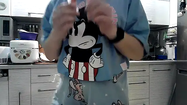 Snapshot of Misssweet_s chatting on 02-07-25, 04:03 Misssweet s online show from 02-07-25, 04:03