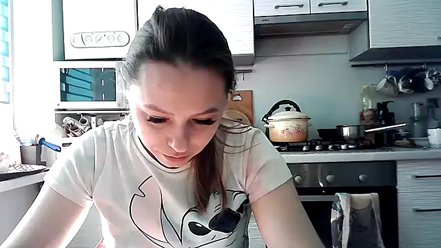 Snapshot of Misssweet_s chatting on 02-08-25, 01:22 Misssweet s online show from 02-08-25, 01:22