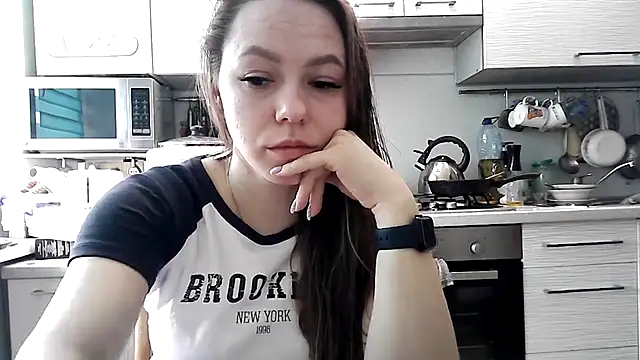 Snapshot of Misssweet_s chatting on 03-17-25, 07:35 Misssweet s online show from 03-17-25, 07:35