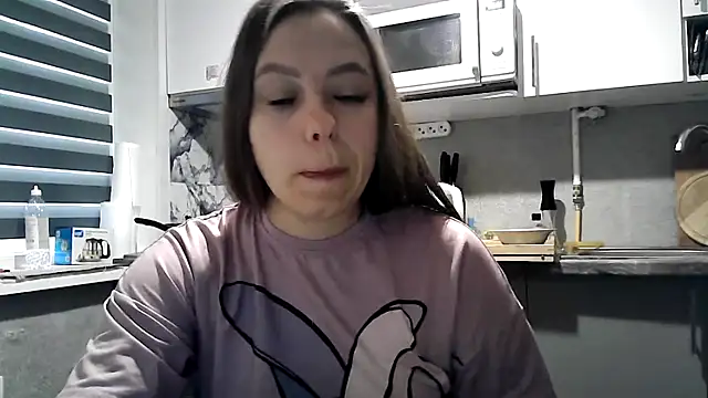 Snapshot of Misssweet_s chatting on 10-13-25, 04:34 Misssweet s online show from 10-13-25, 04:34