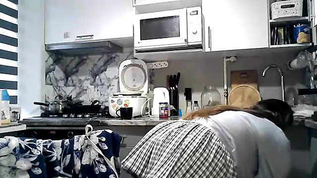 Snapshot of Misssweet_s chatting on 10-27-25, 07:12 Misssweet s online show from 10-27-25, 07:12