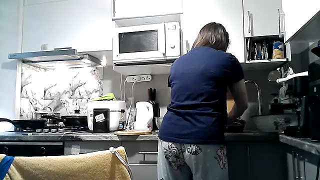 Snapshot of Misssweet_s chatting on 11-06-25, 05:30 Misssweet s online show from 11-06-25, 05:30