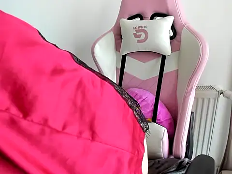 LadyLyanna online show from 02-10-25, 07:58