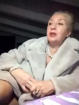 divinaerotica online show from 01-17-26, 05:38