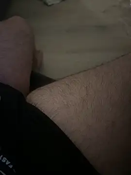 Snapshot of Mo_2003 chatting on 02-01-25, 01:34 Mo 2003 online show from 02-01-25, 01:34