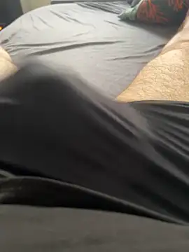 Snapshot of Mo_2003 chatting on 02-01-25, 01:41 Mo 2003 online show from 02-01-25, 01:41