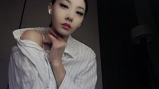 Fudzik0 online show from 02-18-26, 03:35