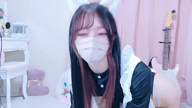 Snapshot of Megu-mimi chatting on 09-27-25, 06:51 Megu-mimi online show from 09-27-25, 06:51