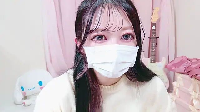 Snapshot of Megu-mimi chatting on 02-09-26, 04:33 Megu-mimi online show from 02-09-26, 04:33